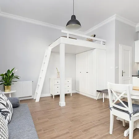 Velvet Latte Studio With Balcony & Ac - Kazimierz-3